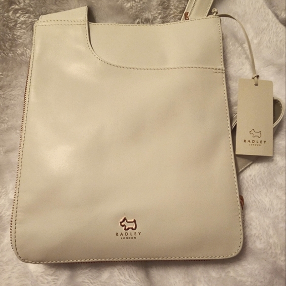 White Leather "Pockets Purse" with Rose gold color hardware by Radley London - Picture 9 of 10